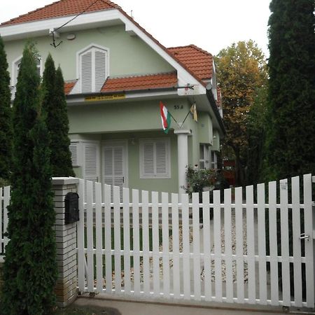 Csokonai Guesthouse Zamárdi Exterior photo