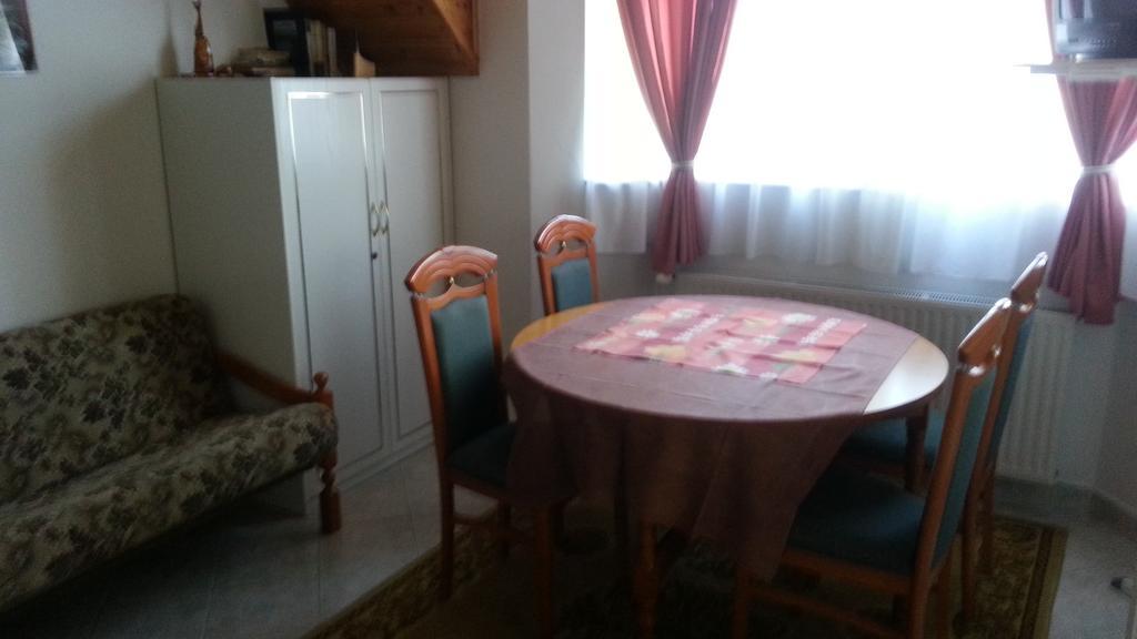 Csokonai Guesthouse Zamárdi Room photo